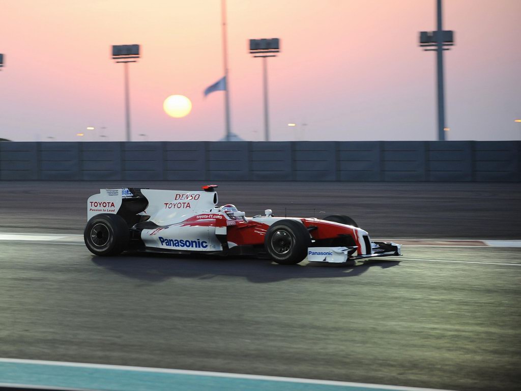 GP ABU DHABI 1024x768